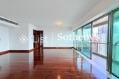 31 Robinson Road 羅便臣道31號 | Living and Dining Room