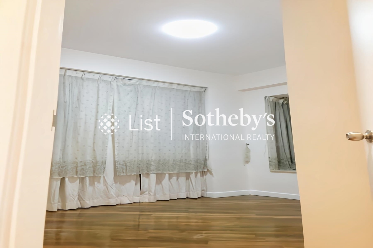 Conduit Tower 君德閣 | Master Bedroom