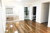 Conduit Tower 君德閣 | Living and Dining Room