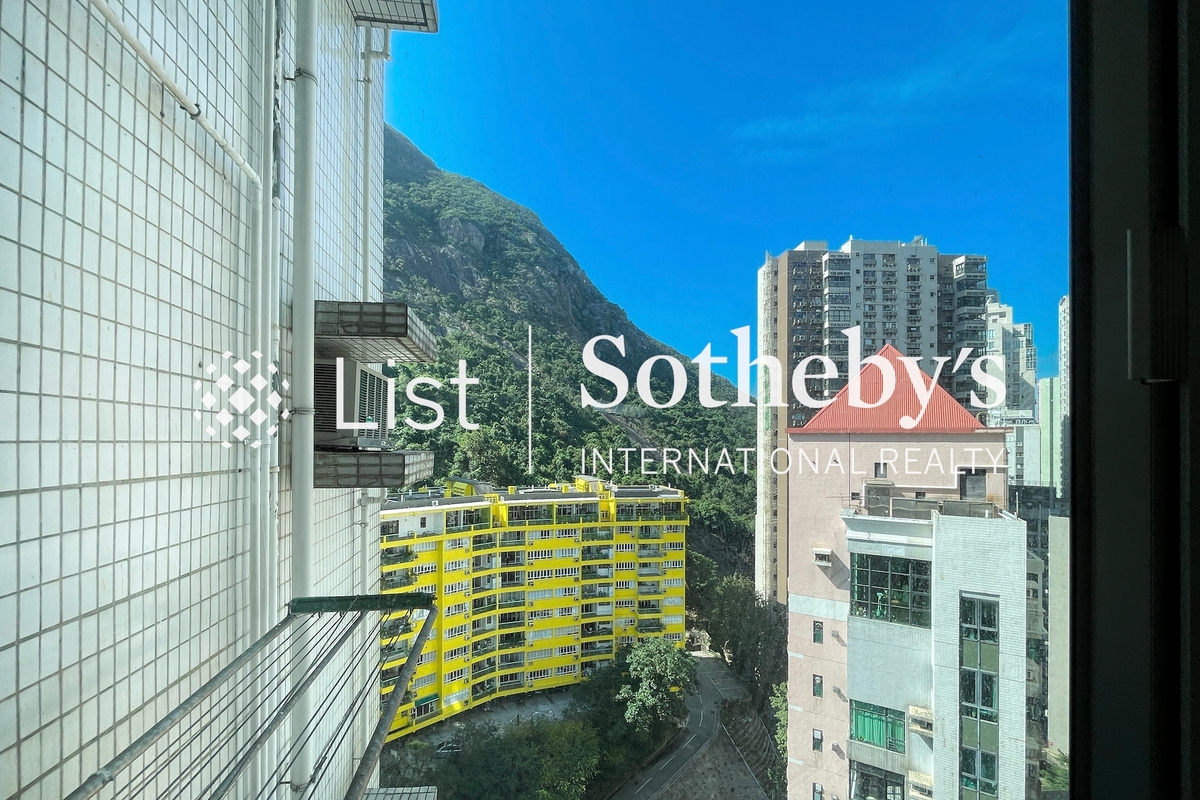 Conduit Tower 君德閣 | View from Dining Room