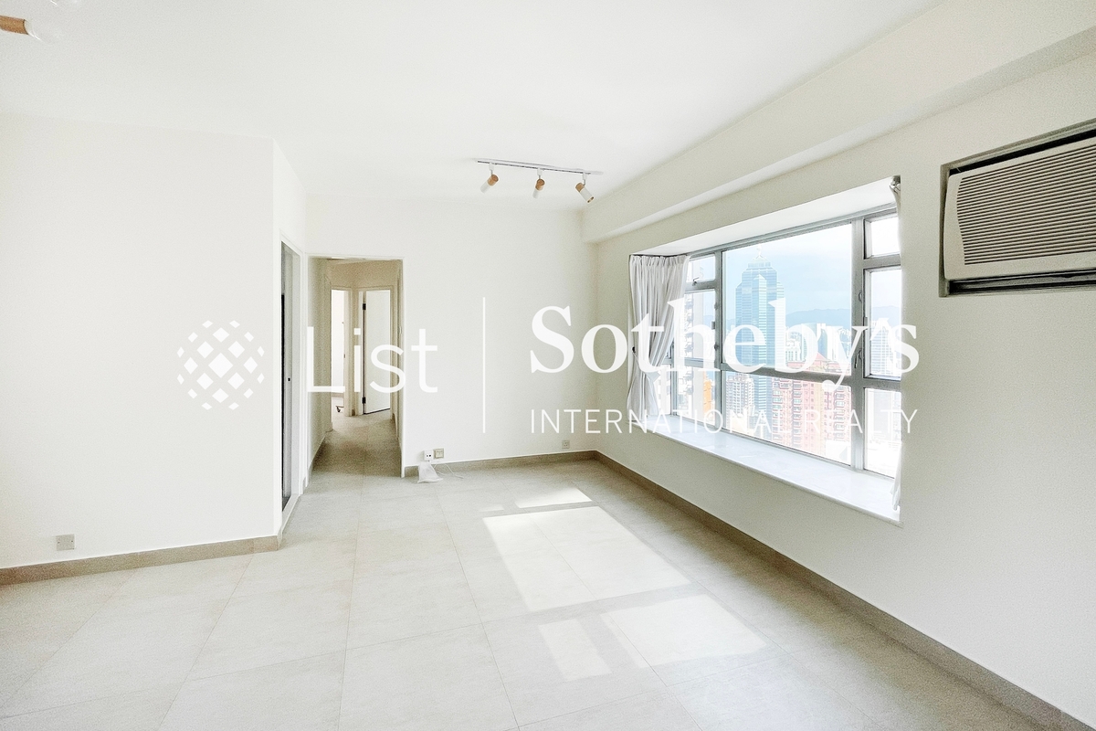 Conduit Tower 君德閣 | Living Room