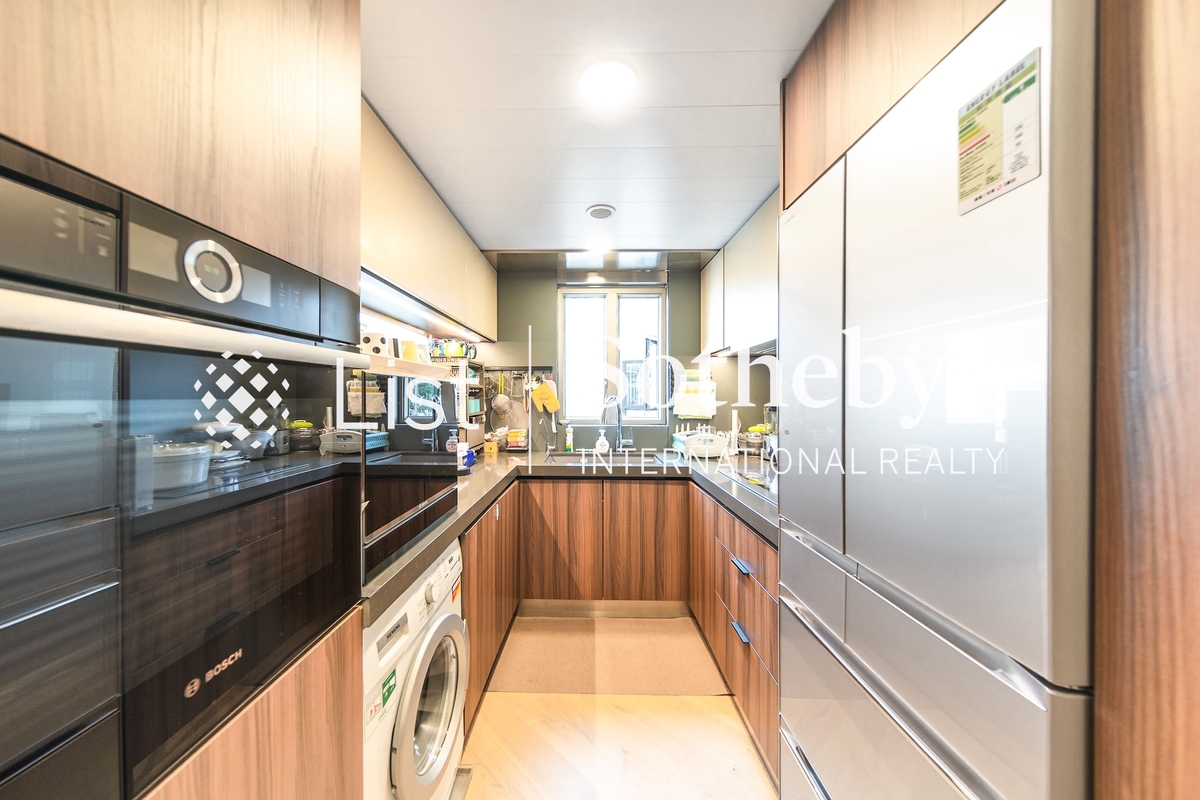 Corona Tower 嘉景臺 | Kitchen