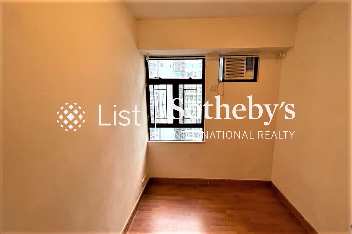 Corona Tower 嘉景臺 | Third Bedroom