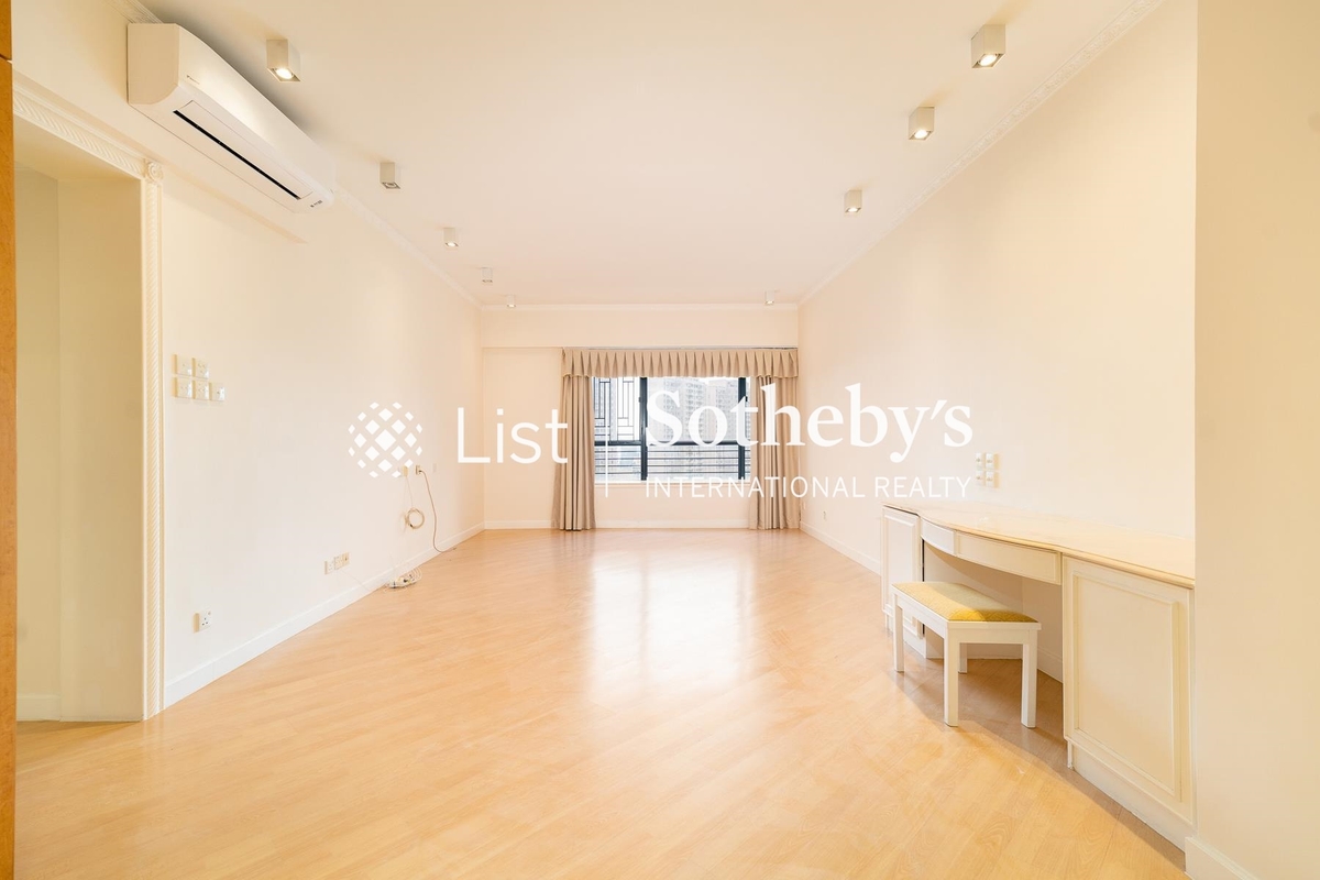 Clovelly Court 嘉富麗苑 | Master Bedroom