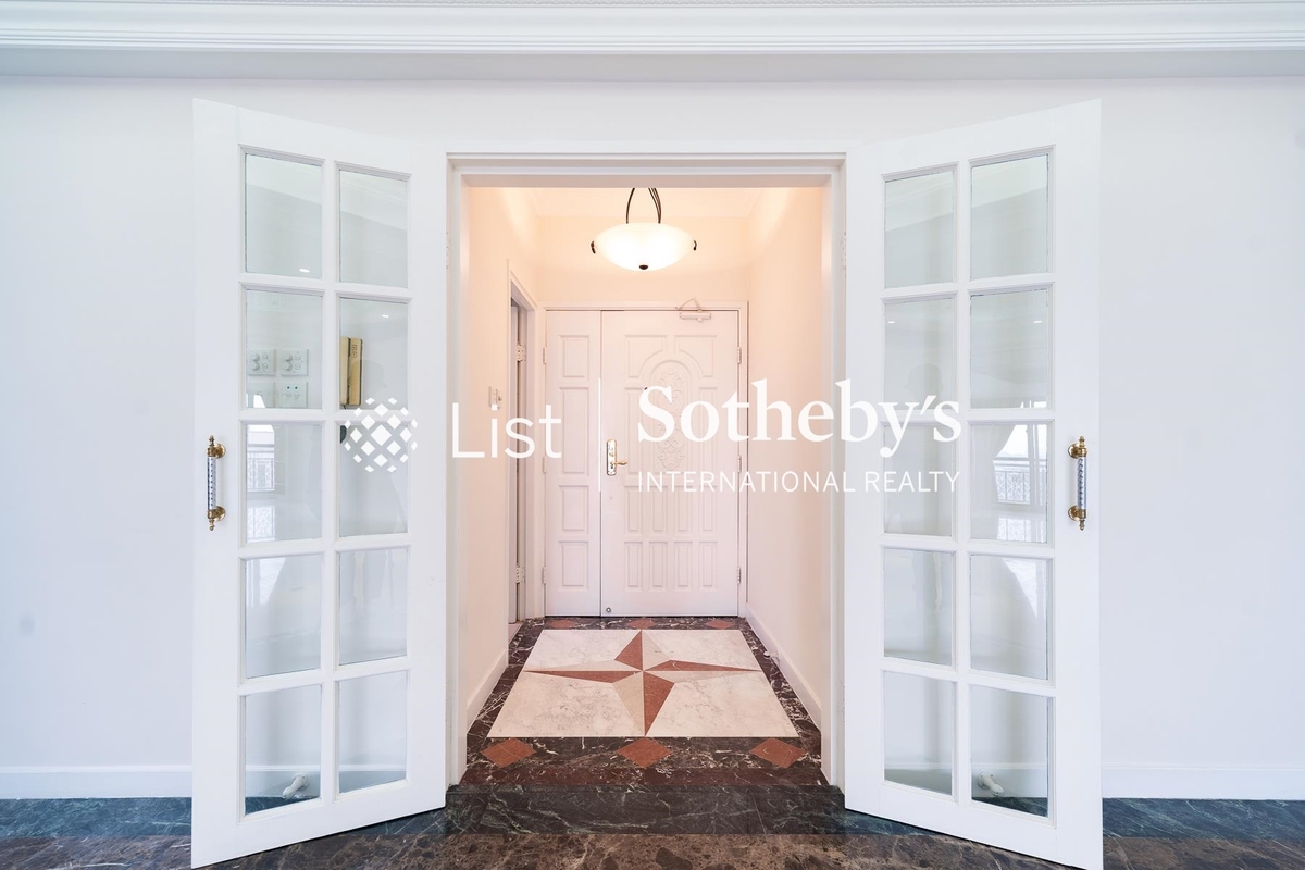 Clovelly Court 嘉富麗苑 | Foyer