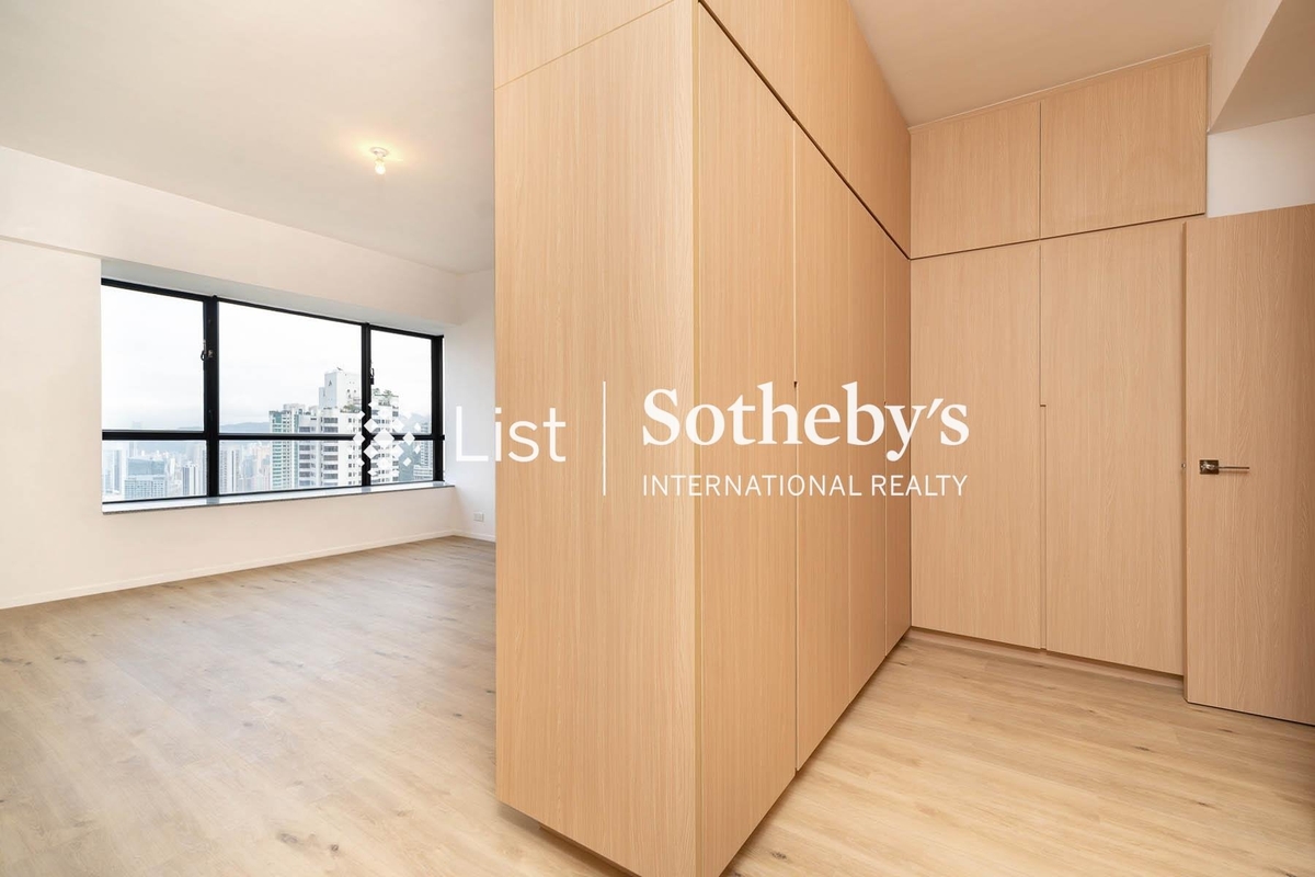 Clovelly Court 嘉富麗苑 | Master Bedroom