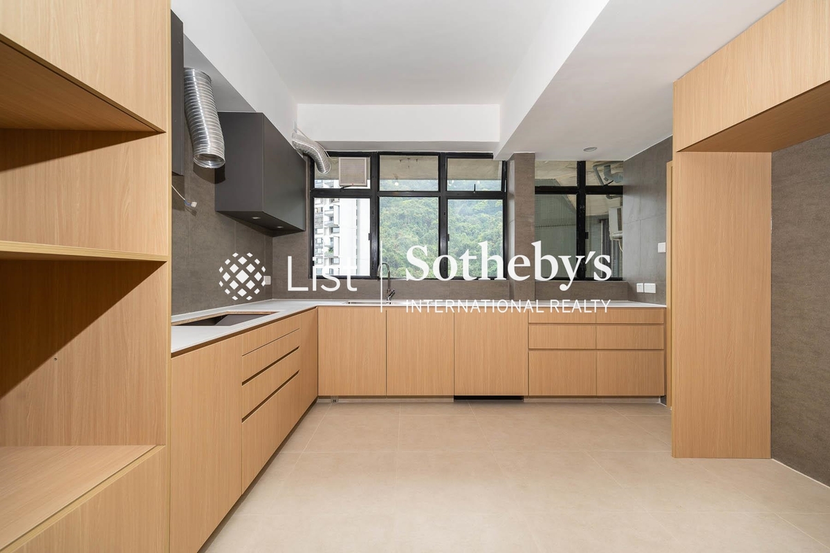 Clovelly Court 嘉富麗苑 | Kitchen