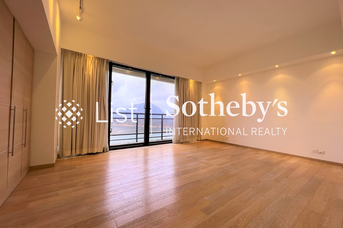 The Somerset 怡峰 | Master Bedroom