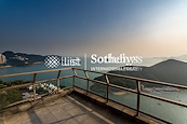 The Somerset 怡峰 | Balcony