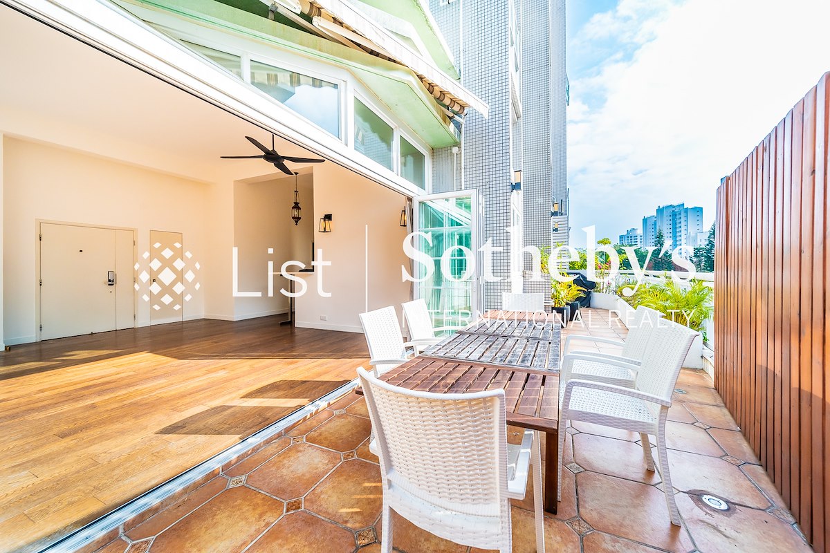 Albany Court 雅鑾閣 | Private Terrace off Living and Dining Room