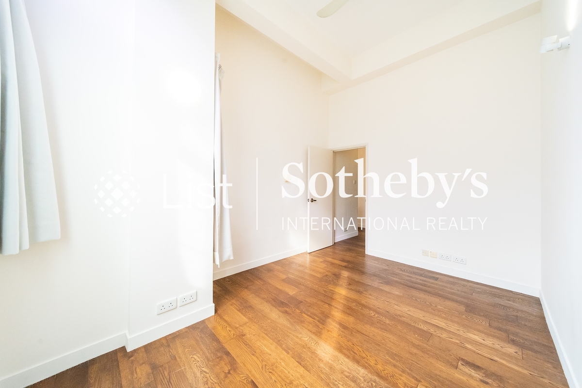 Albany Court 雅鑾閣 | Second Bedroom
