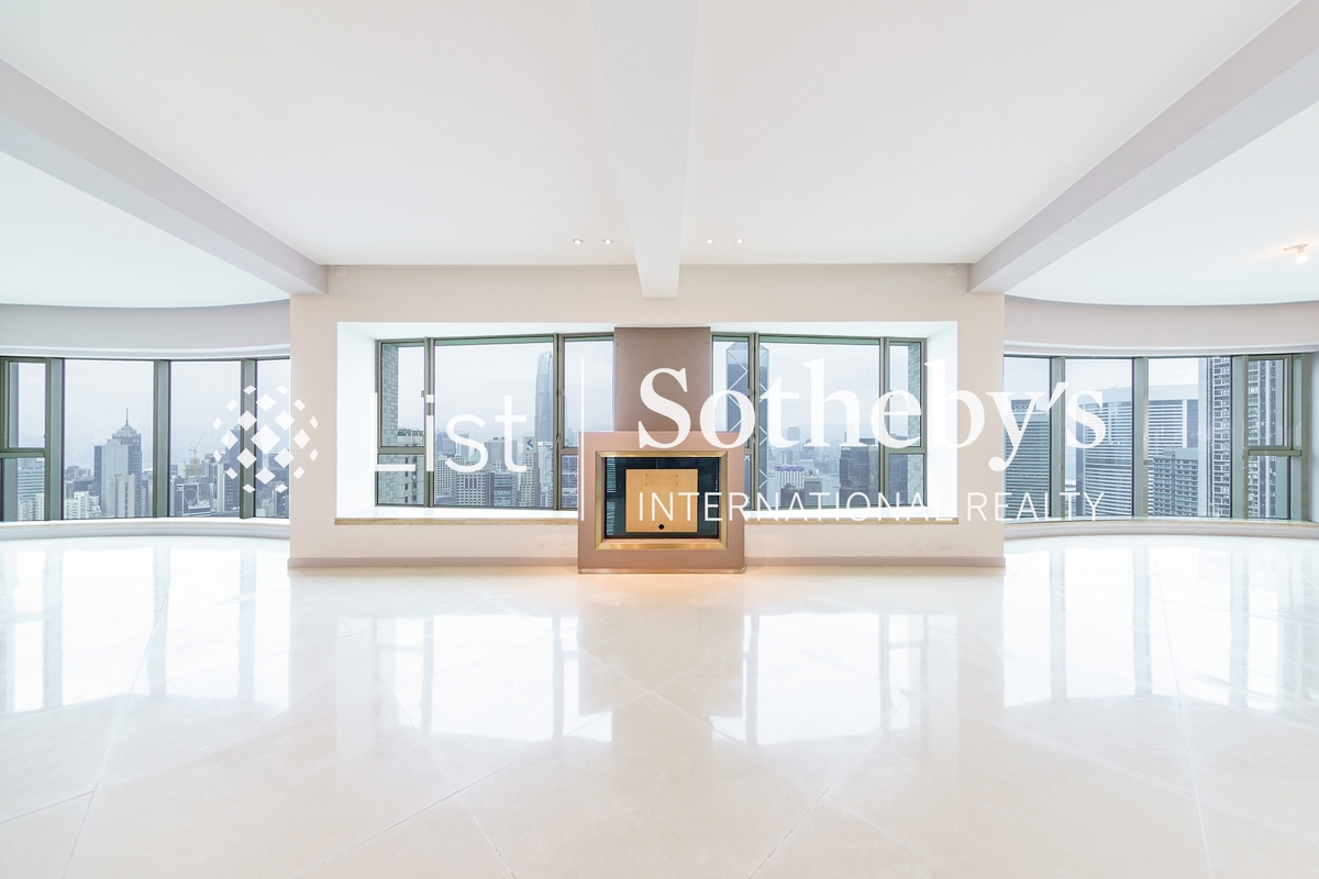 Regence Royale 富滙豪庭 | Living Room