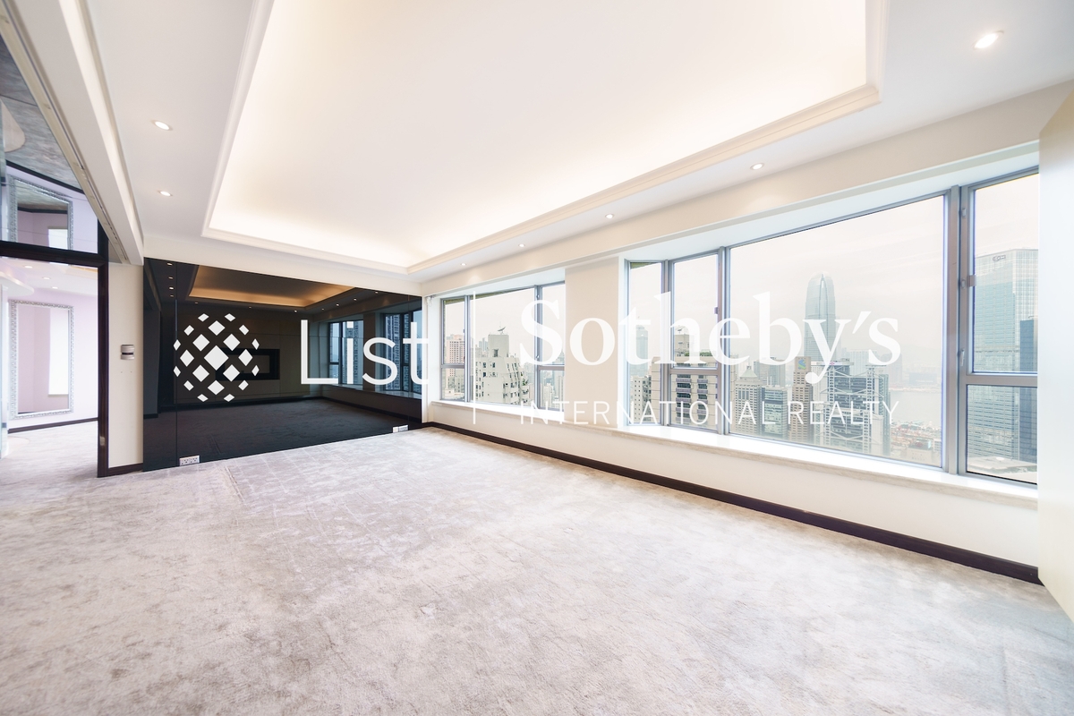 Regence Royale 富滙豪庭 | Master Bedroom