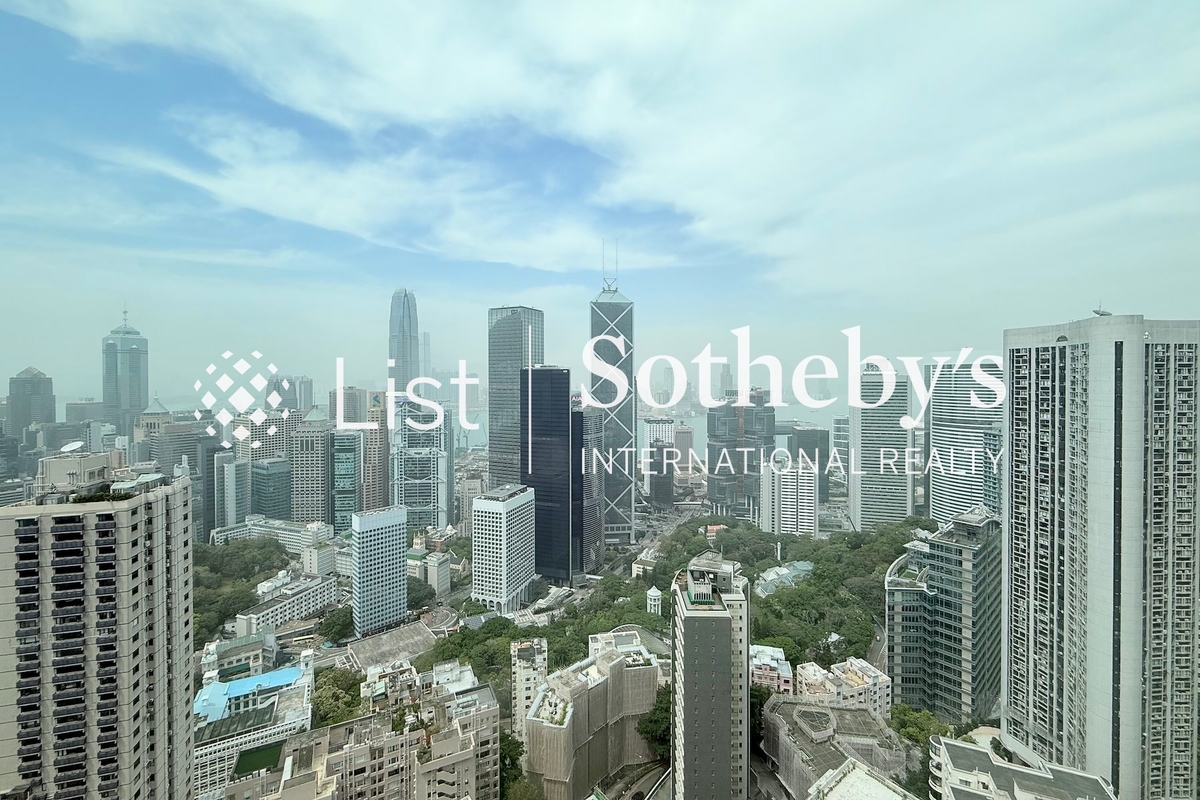 Regence Royale 富滙豪庭 | View from Living and Dining Room