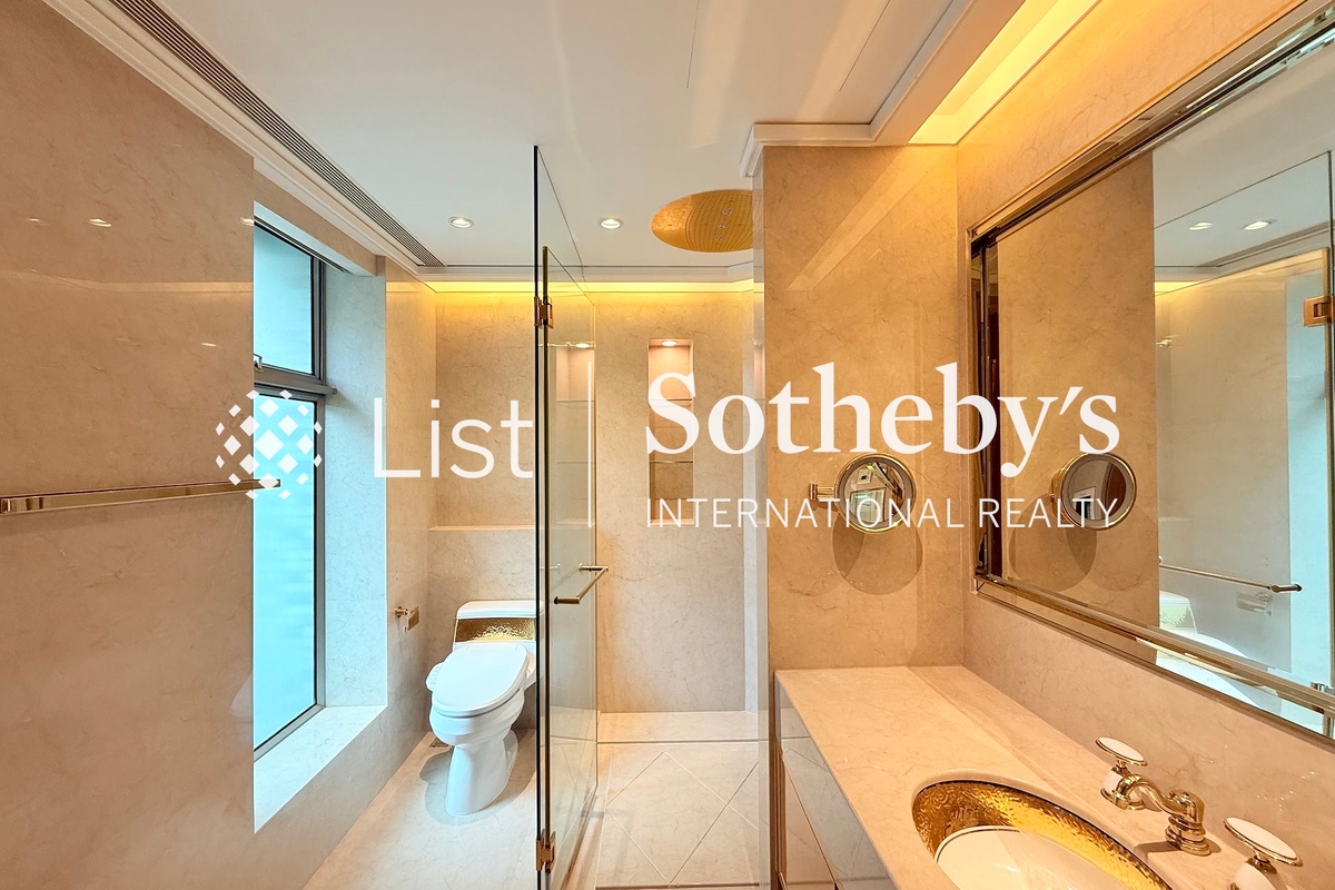 Regence Royale 富滙豪庭 | Second En-suite Bathroom
