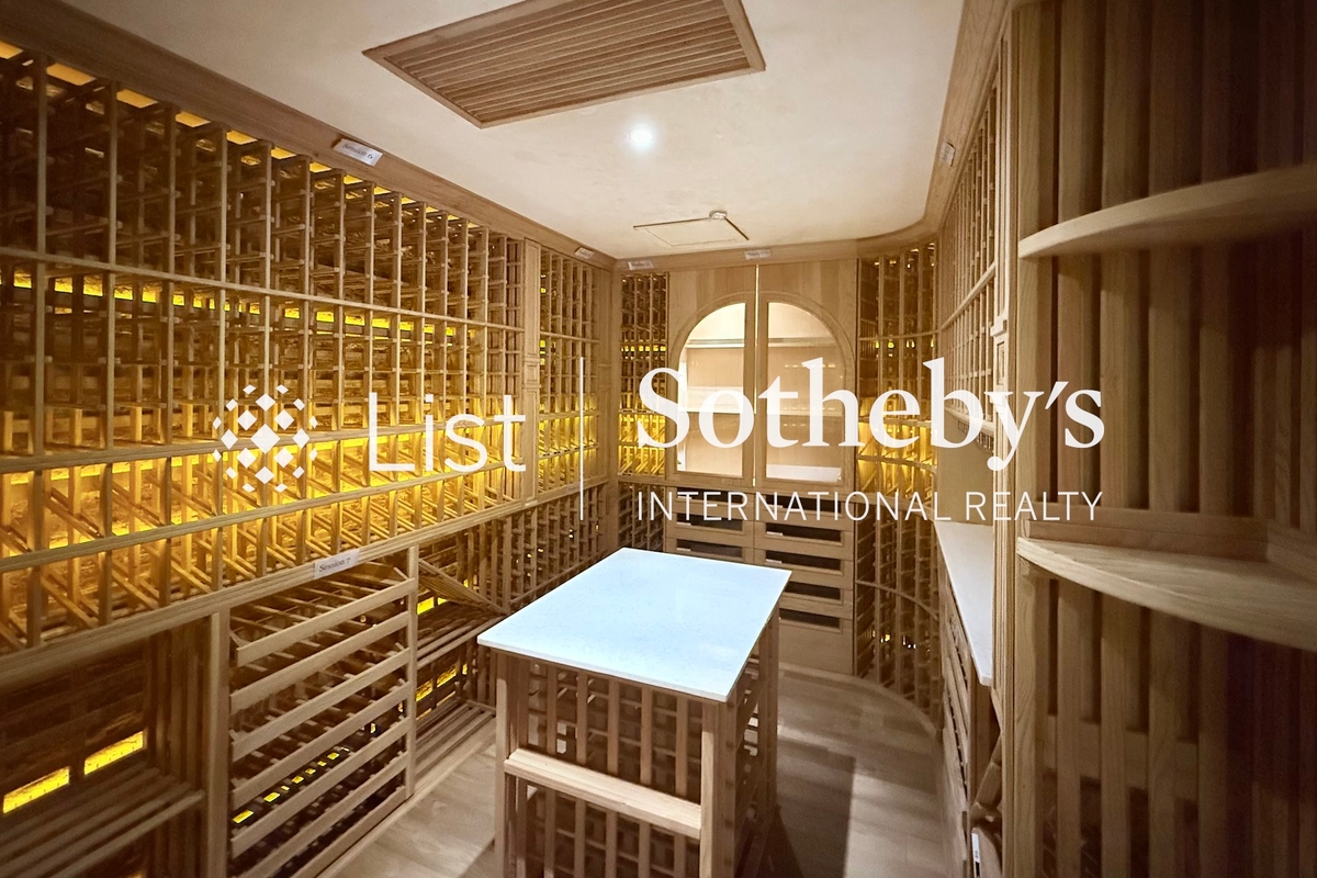 Regence Royale 富滙豪庭 | Wine Cellar