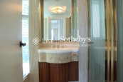 Regence Royale 富滙豪庭 | Master Bathroom