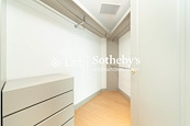 Regence Royale 富滙豪庭 | Walk-in Closet in Master Bedroom