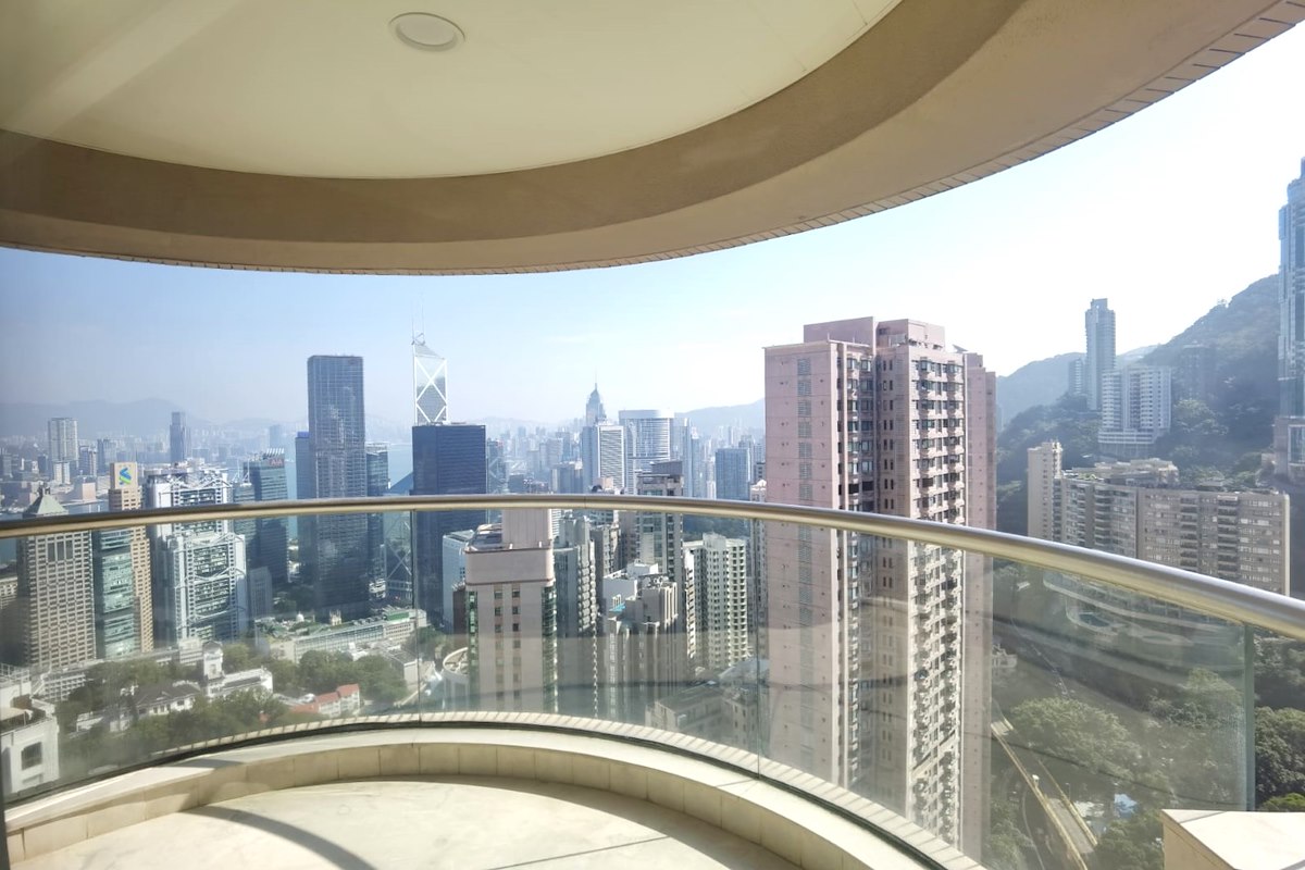 Garden Terrace 花園台 | Balcony off Living Room