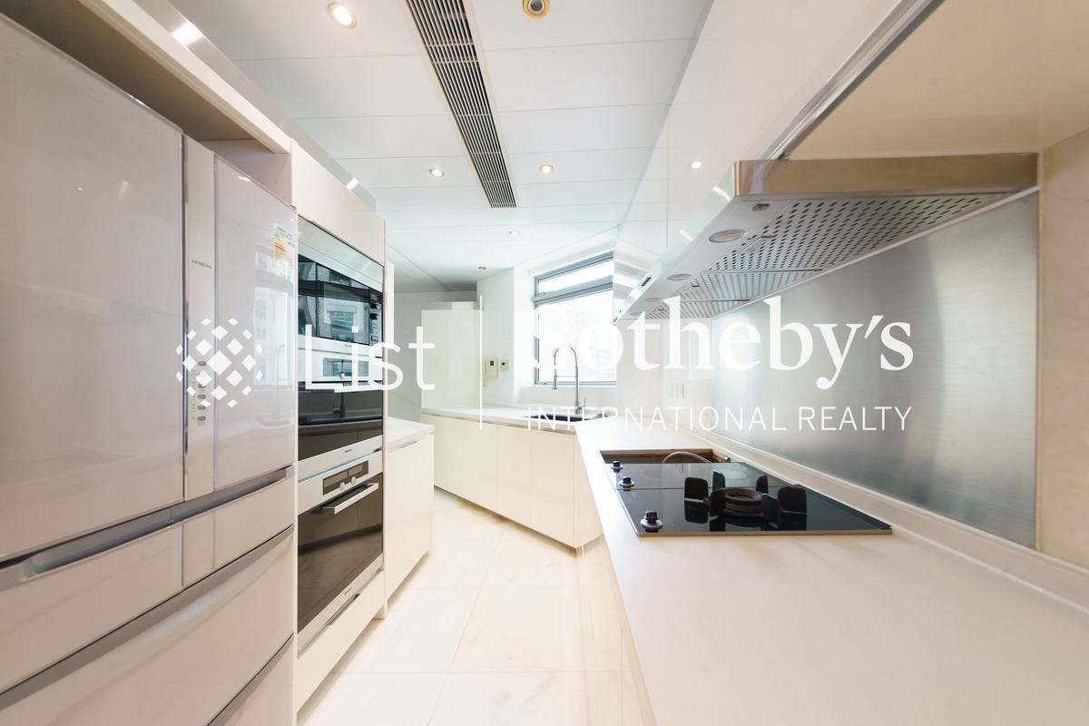 Regence Royale 富滙豪庭 | Kitchen