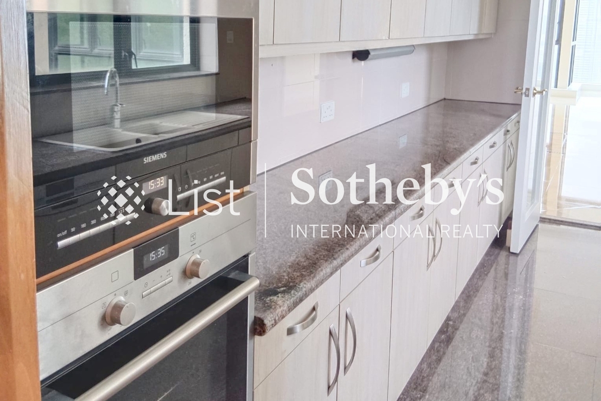 The Mayfair The Mayfair | Kitchen