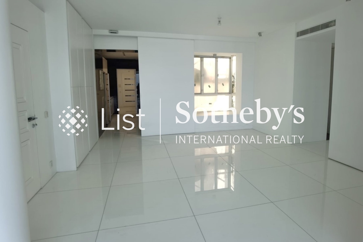 The Mayfair The Mayfair | Dining Room