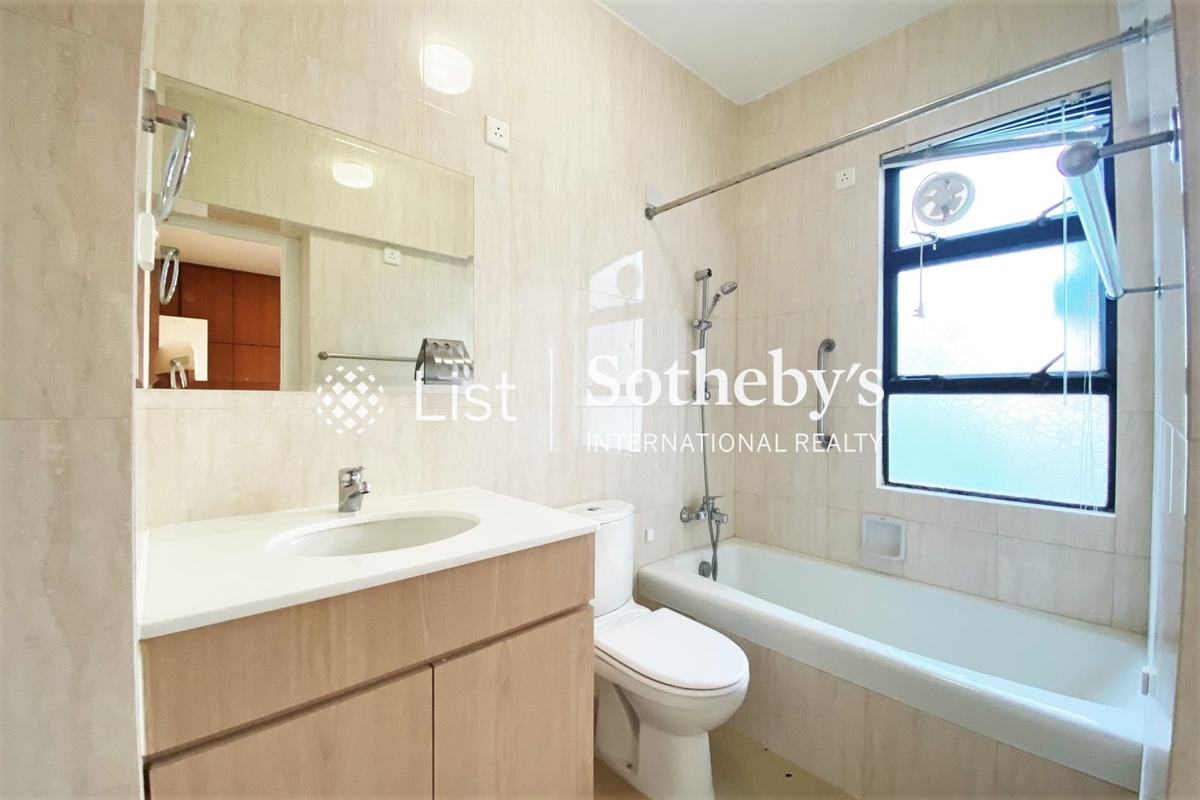 Visalia Garden 蔚山花園 | Master Bathroom