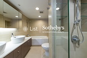 Estoril Court 爱都大厦 | Master Bathroom