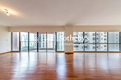 Estoril Court 愛都大廈 | Living and Dining Room