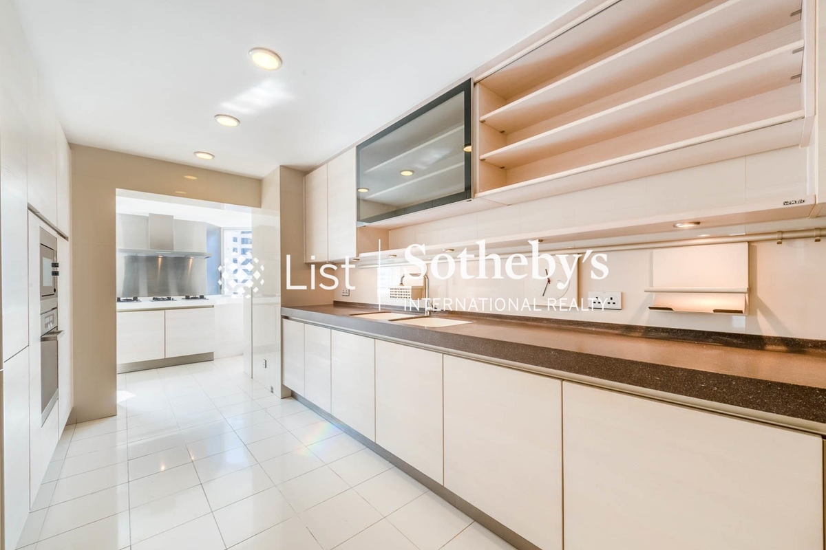 Estoril Court 爱都大厦 | Kitchen