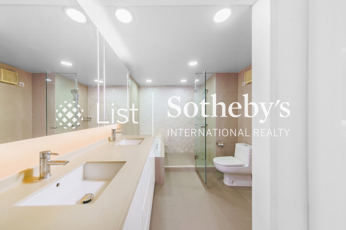 Estoril Court 愛都大廈 | Master Bathroom