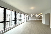 Estoril Court 爱都大厦 | Living and Dining Room