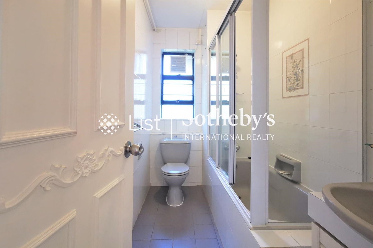 Baguio Villa 碧瑤灣 | Guest Bathroom