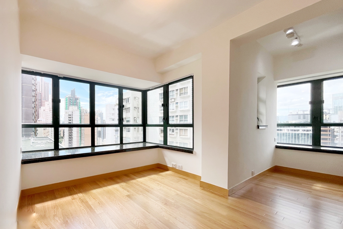 Dragon Court 恆龍閣 | Master Bedroom