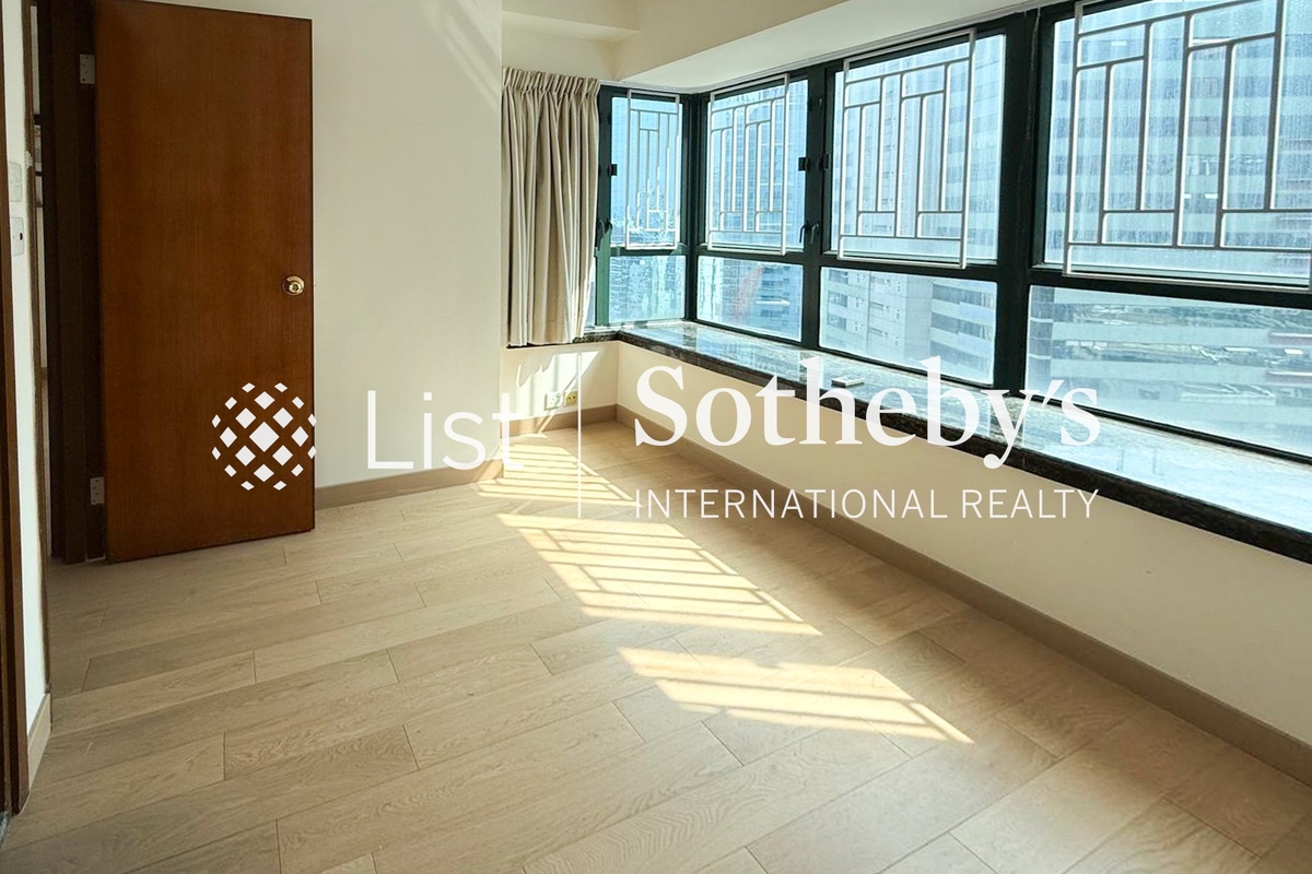 Dragon Court 恆龍閣 | Master Bedroom