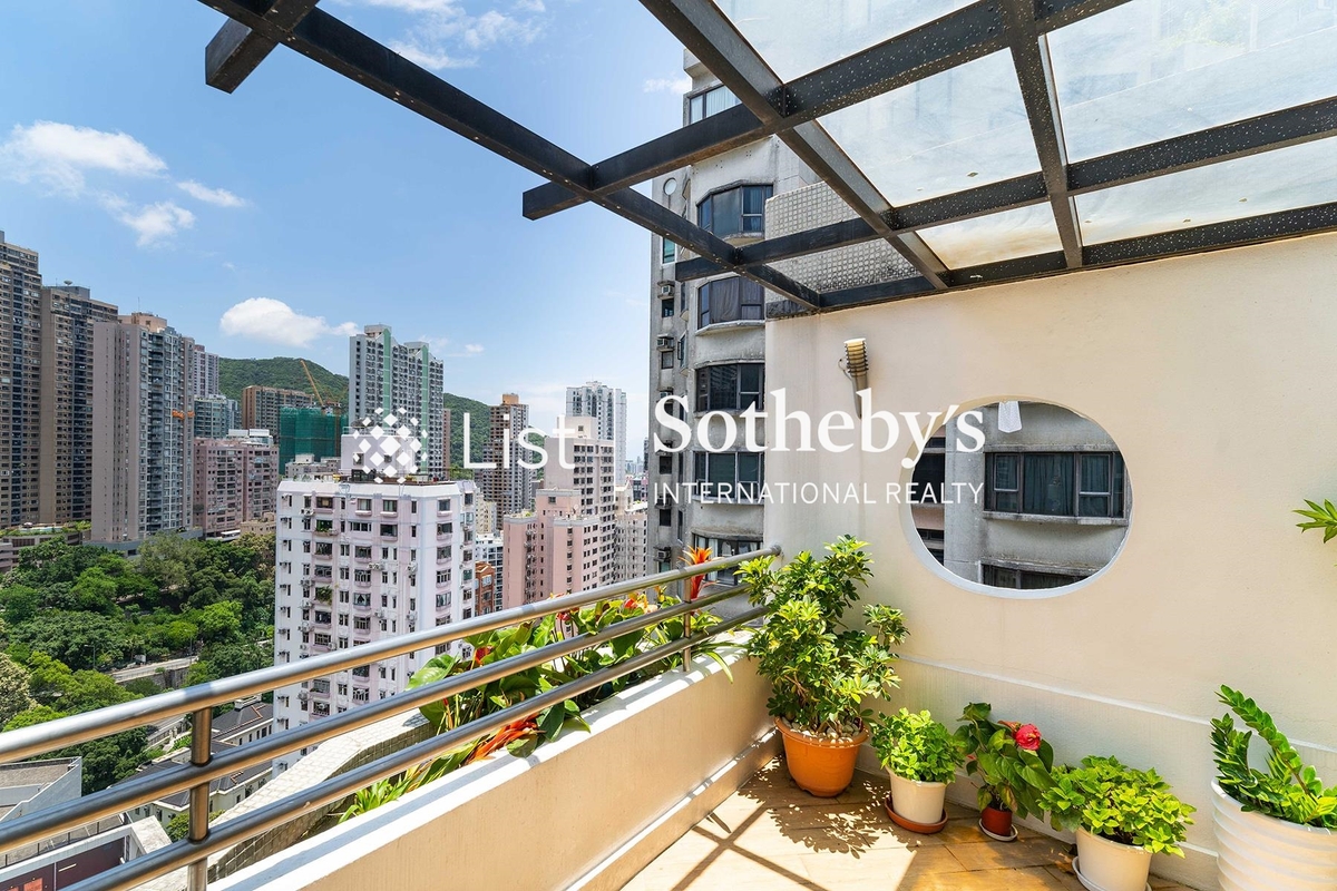 Euston Court 豫苑 | Private Terrace off Living and Dining Room