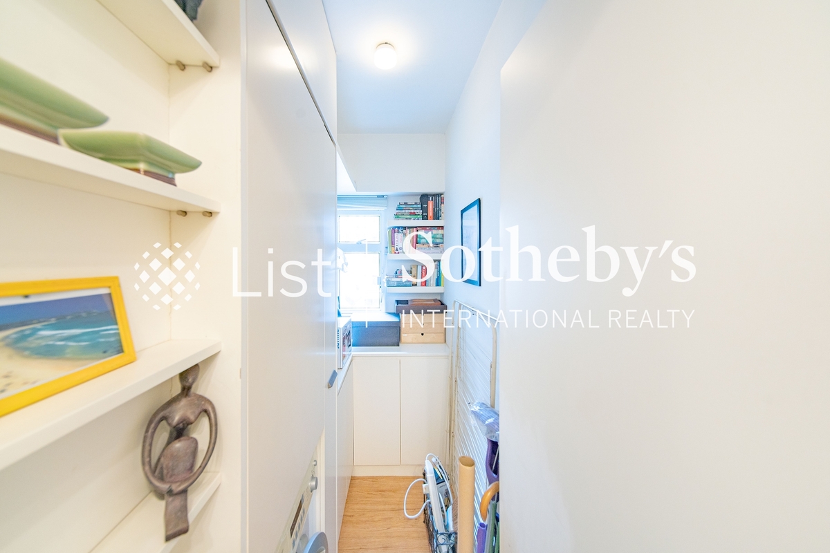 Elite's Place 俊陞華庭 | Store Room