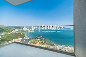 Faber Court 輝百閣 | Balcony off Living Room