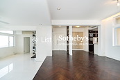Faber Court 輝百閣 | Living and Dining Rooms