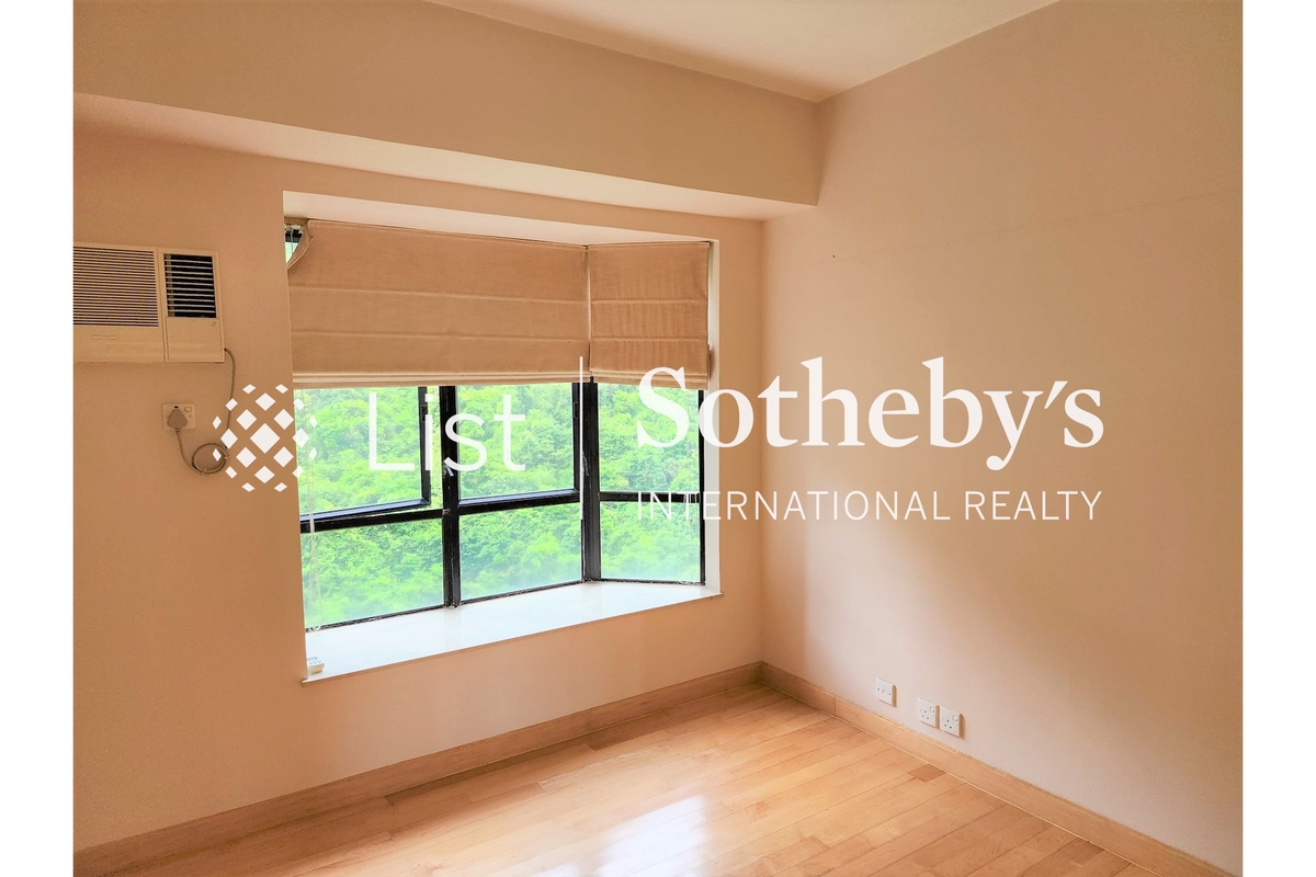 Grand Garden 華景園 | Third Bedroom