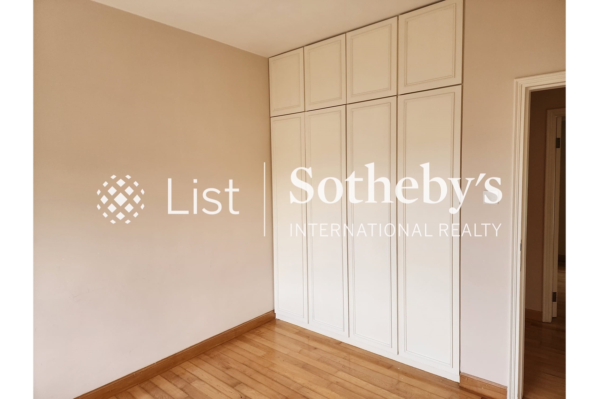 Grand Garden 華景園 | Second Bedroom