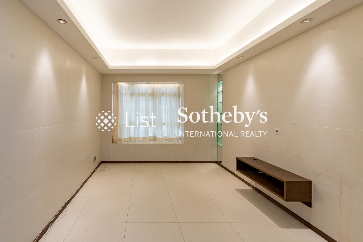 Grand Garden 華景園 | Family Room