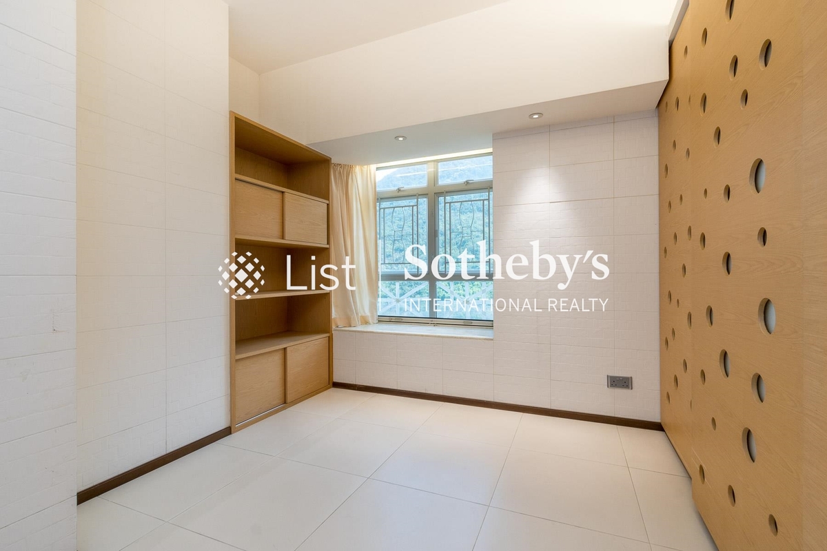 Grand Garden 華景園 | Second Bedroom