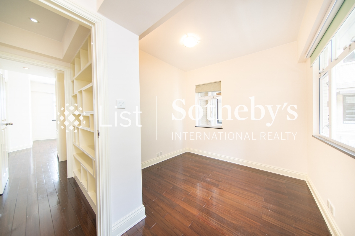 Ewan Court 倚雲閣 | Second Bedroom