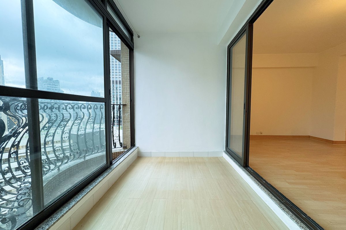 Ewan Court 倚雲閣 | Balcony off Living and Dining Room
