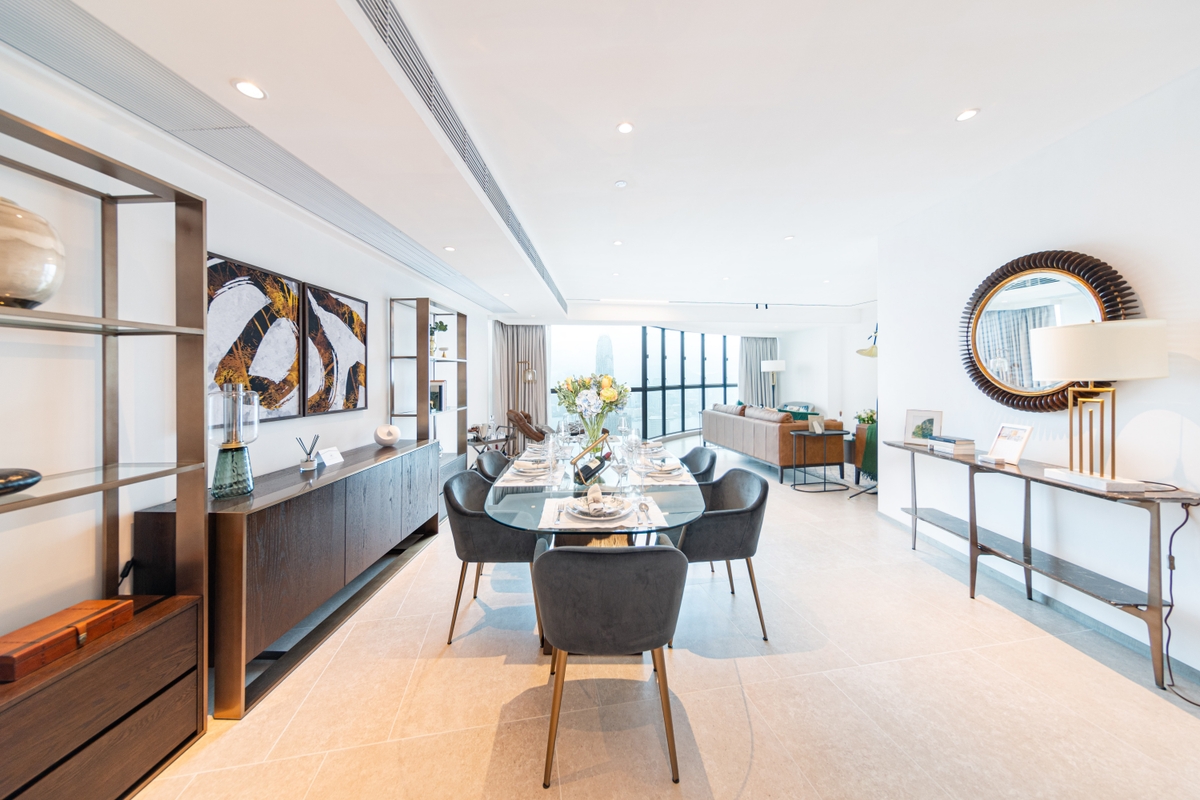 Dynasty Court 帝景園 | Living and Dining Room