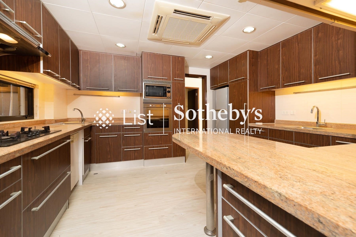 The Somerset 怡峰 | Kitchen