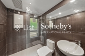 Ruby Court 嘉麟阁 | Guest Bathroom
