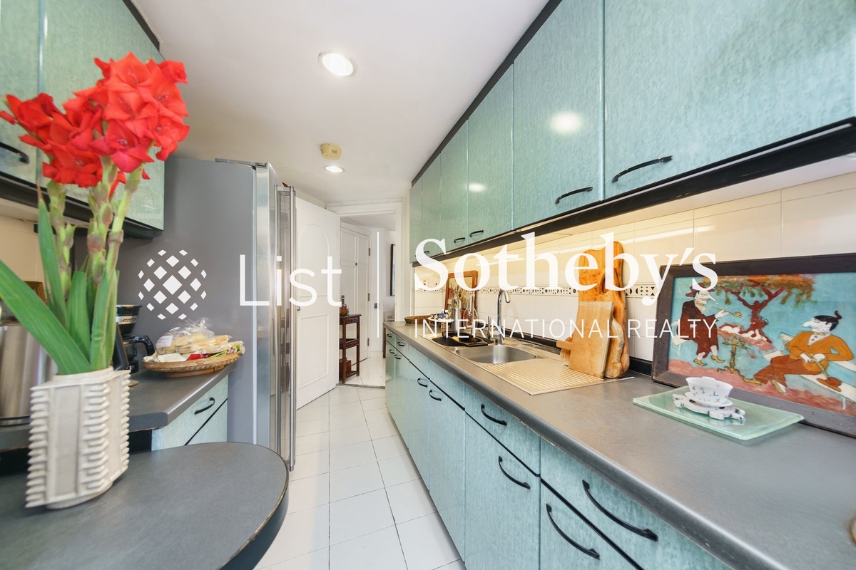 Pacific View 浪琴園 | Kitchen