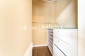 37 Repulse Bay Road 淺水灣道37號 | Walk-in Closet in Master Bedroom